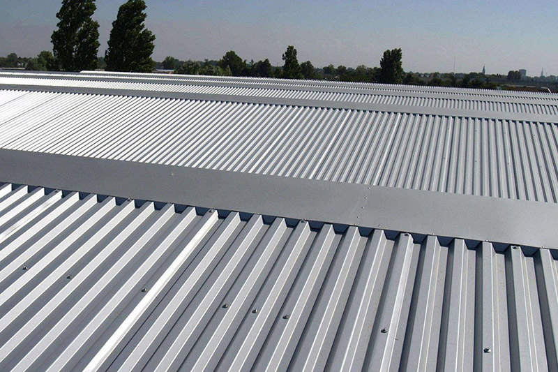 Galvanized Sheets： Ideal Choice for Outdoor Structures and Industrial Applications